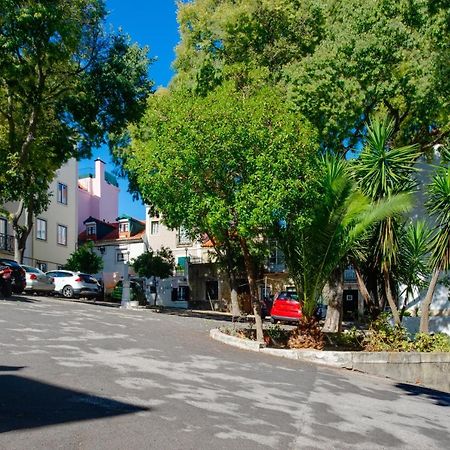 Cozy House By Famous Flea Market With Terrace Lisbon Exterior photo